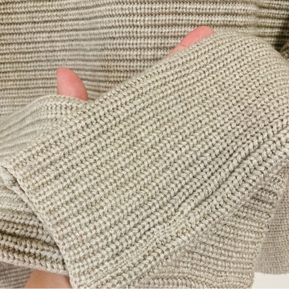 Athleta Huntly Knit Wool Blend Crewneck Oversized Oatmeal Sweater Sm - Picture 4 of 11